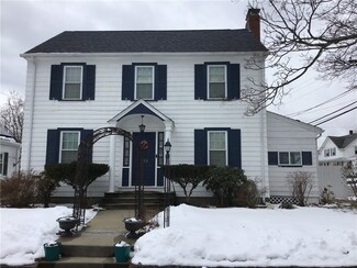 320 W Forest Ave, Pawtucket, RI 02860