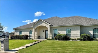 32 N Shore Cir, Waco, TX 76708