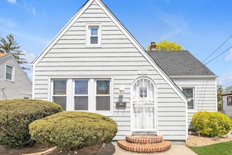 169 E Roosevelt Ave, Roosevelt, NY 11575