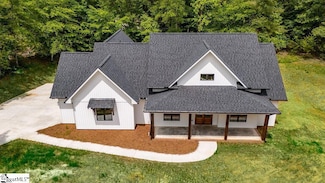 141 Knox Landing Dr, Seneca, SC 29672