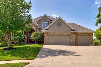 4950 Cherrywood Place, West Des Moines, IA 50265