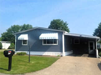 437 Blue Jay Ln, Coolbaugh Township, PA 15613