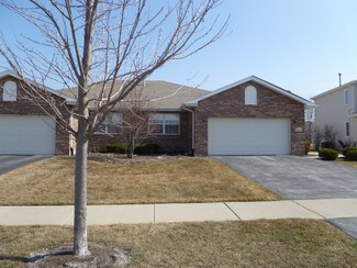 1425 Somerset Dr, Beecher, IL 60401