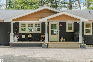 1028 Creswell Ln, Kewadin, MI 49648