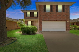 13935 Maleewan Ln, Sugar Land, TX 77498