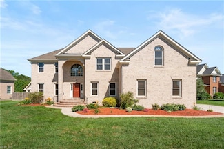 812 Wakedale Arch, Chesapeake, VA 23322