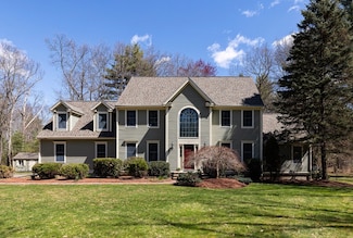 11 Maynard Rd, Berlin, MA 01503