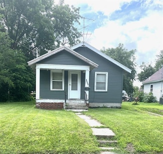 1348 Idaho St, Des Moines, IA 50316