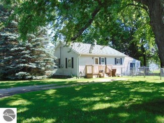 416 N Ithaca St, Ithaca, MI 48847