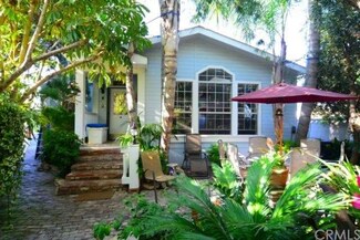 333 Mayflower Dr Unit 333, Newport Beach, CA 92660
