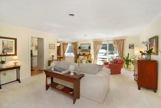 19 Concord Greene Unit 2, Concord, MA 01742