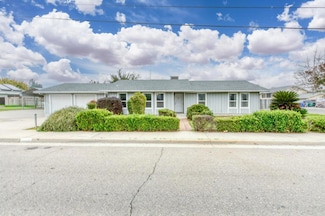 3654 Thompson Ave, Selma, CA 93662