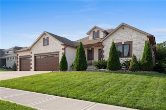 1709 SW 27th St, Lee's Summit, MO 64082