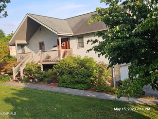 371 White Oak Cir, Kodak, TN 37764