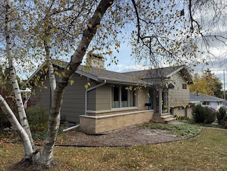 146 N 9th Ave, Sturgeon Bay, WI 54235