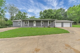 506 S Harris St, Huntsville, AR 72740