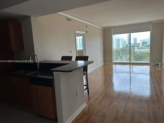 18800 NE 29th Ave Unit 913, Aventura, FL 33180