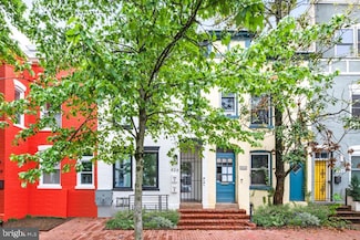 426 Warner St NW Unit 2, Washington, DC 20001