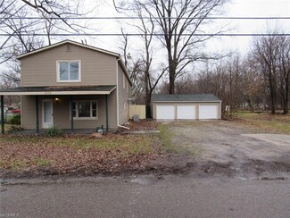 1496 Lakeview St, Akron, OH 44312
