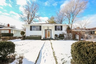 2022 Lewis Ave, North Chicago, IL 60064