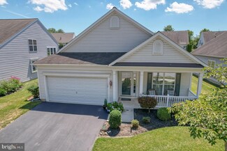 121 Galleon Dr, Newark, DE 19702