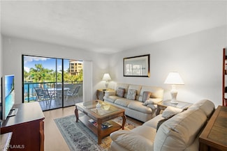 1041 Swallow Ave Unit 303, Marco Island, FL 34145