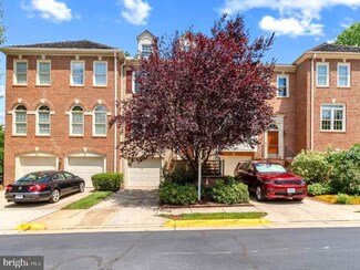 3903 Barcroft Mews Ct, Falls Church, VA 22041