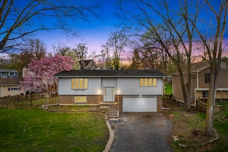 39540 N Channel View Dr, Antioch, IL 60002