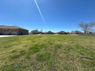 109 Robichaux Dr, Laplace, LA 70068