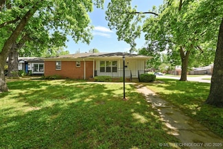 1604 E 55th Place, Tulsa, OK 74105