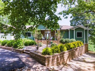 288 Toad Rd, Dowelltown, TN 37059