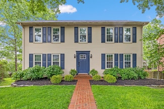 932 Cherrywood Dr, Lexington, KY 40515