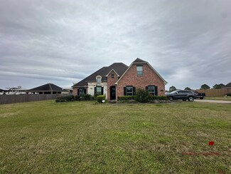 14870 Lisa Ln, Beaumont, TX 77713