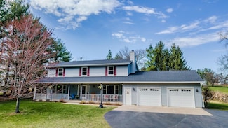 W7482 Phillips Rd, Pardeeville, WI 53954