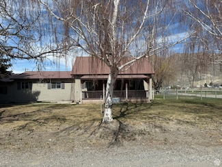 3060 W 2500 N, Arco, ID 83213