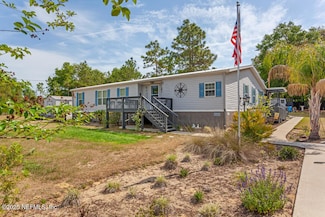 150 Keuka Rd, Interlachen, FL 32148