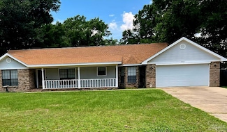 5808 Hermitage Cir, Milton, FL 32570