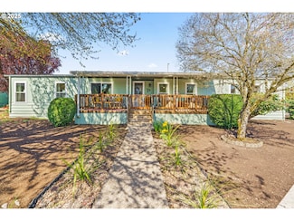 1199 N Terry St Unit 198, Eugene, OR 97402