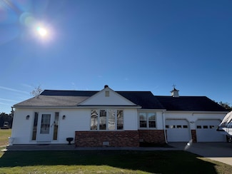 102 Harbor Rd, Marmora, NJ 08223