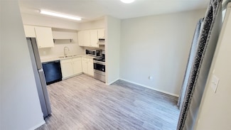 12004 Mighty Oak Dr Unit B, Houston, TX 77066