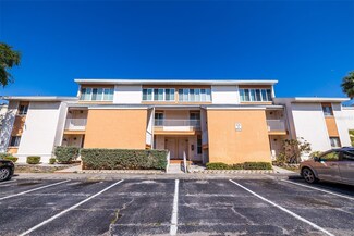 9975 7th Way N Unit 102, Saint Petersburg, FL 33702