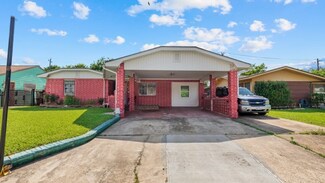 905 Bank Dr, Galena Park, TX 77547
