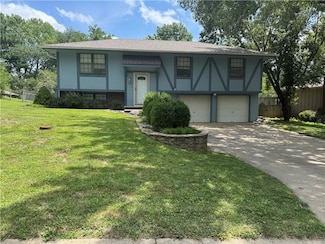 1128 NE 9th St, Blue Springs, MO 64014