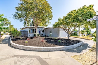 2396 Barry St, Napa, CA 94559