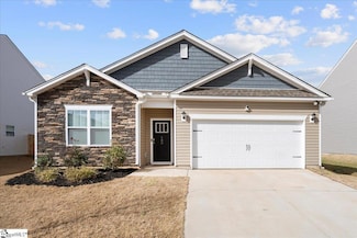 165 Slateford Cir, Piedmont, SC 29673