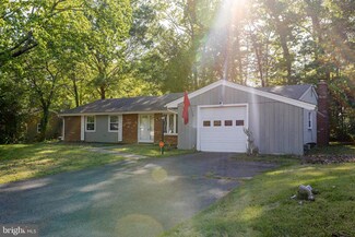 708 Sherwood Ln, Fredericksburg, VA 22407