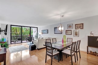 100 Ocean Lane Dr Unit 301, Key Biscayne, FL 33149
