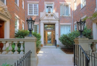 285 Harvard St Unit 110, Cambridge, MA 02139