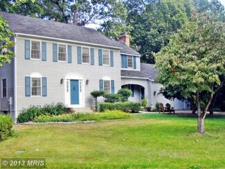 3143 Lookout Point Ct, Triangle, VA 22172