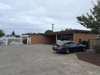 250 Schafer Rd, Hayward, CA 94544